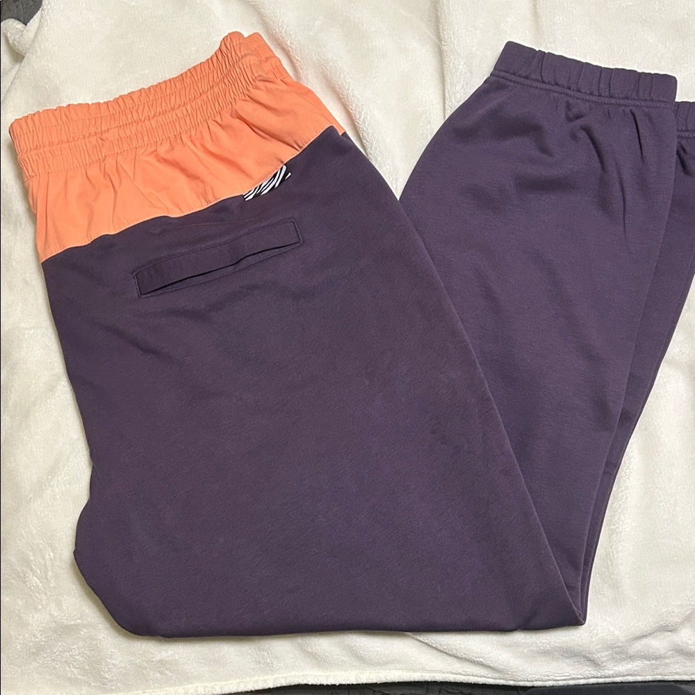 Nike Women's Purple and Orange Joggers